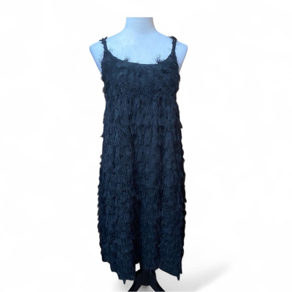 Dresses & Skirts - Elegant Black Eyelash Textured Sleeveless Midi Dress